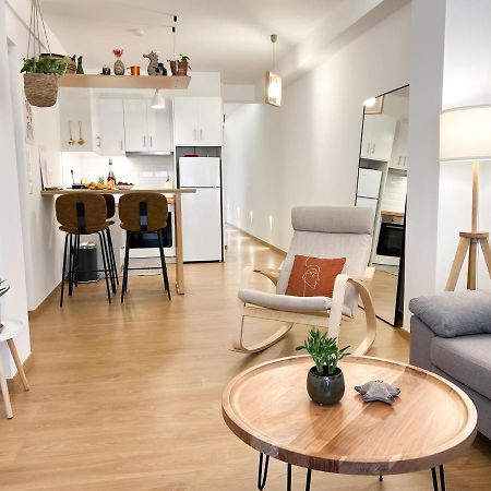 Comfy 2 Bdr Apt In Petralona - Next To Metro Атина Екстериор снимка