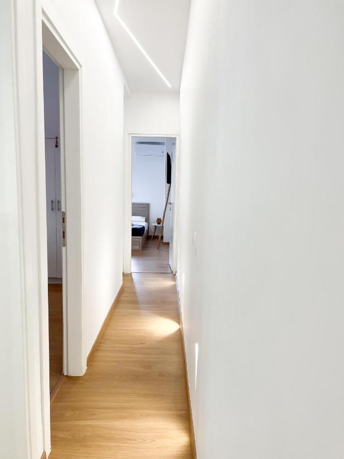 Comfy 2 Bdr Apt In Petralona - Next To Metro Атина Екстериор снимка