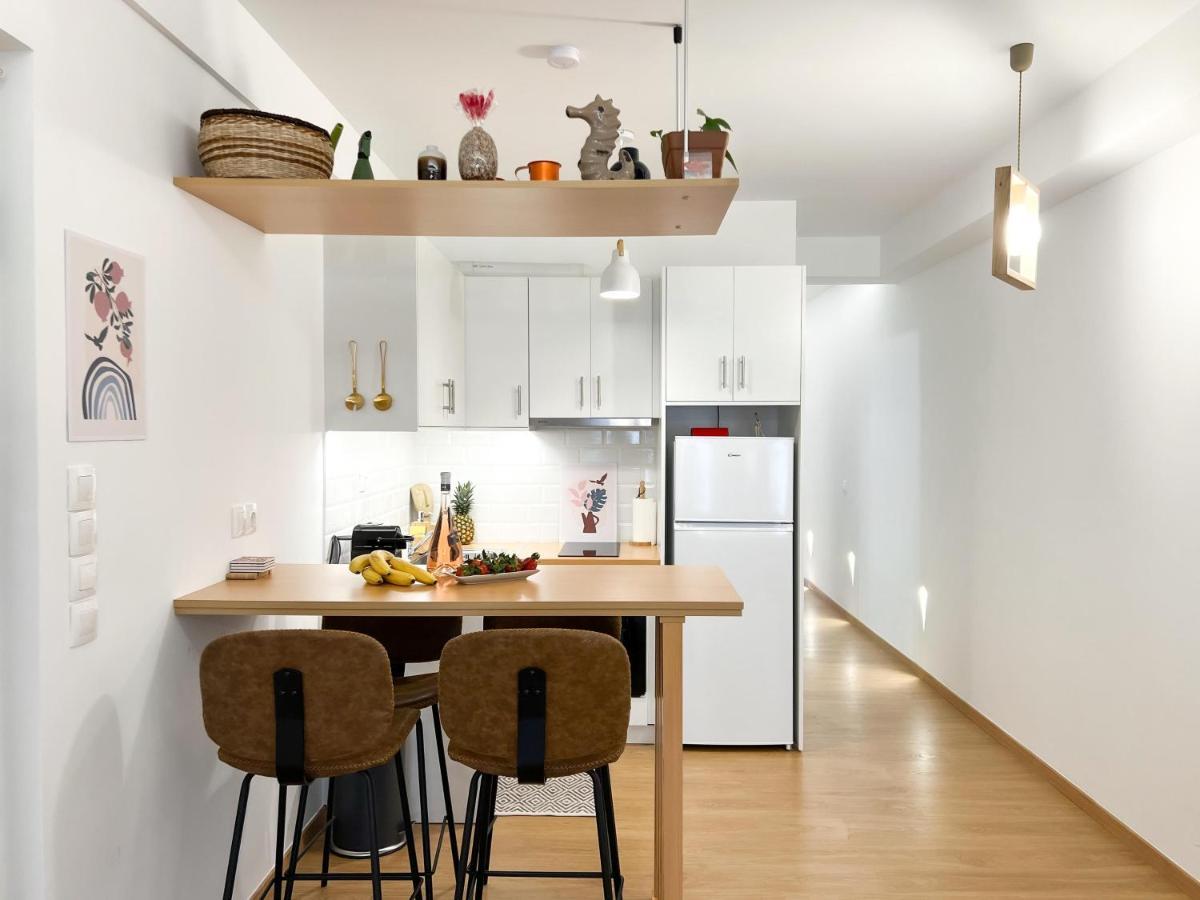 Comfy 2 Bdr Apt In Petralona - Next To Metro Атина Екстериор снимка