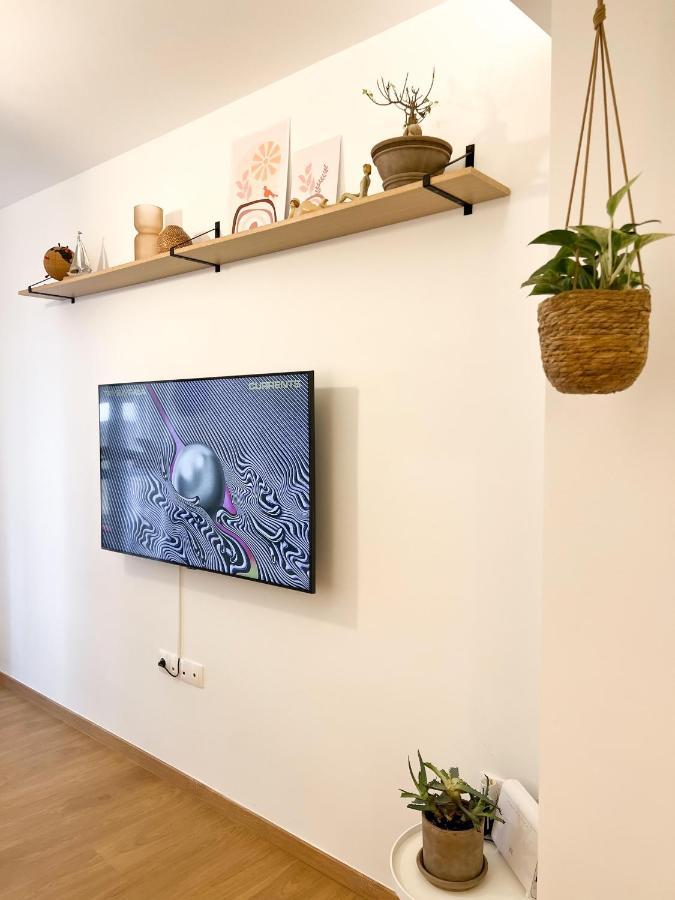 Comfy 2 Bdr Apt In Petralona - Next To Metro Атина Екстериор снимка